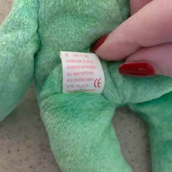 *KICKS Soccer Bear, TY Beanie Babies, Soccer ball emblem, tag errors, Vintage - Picture 8 of 8